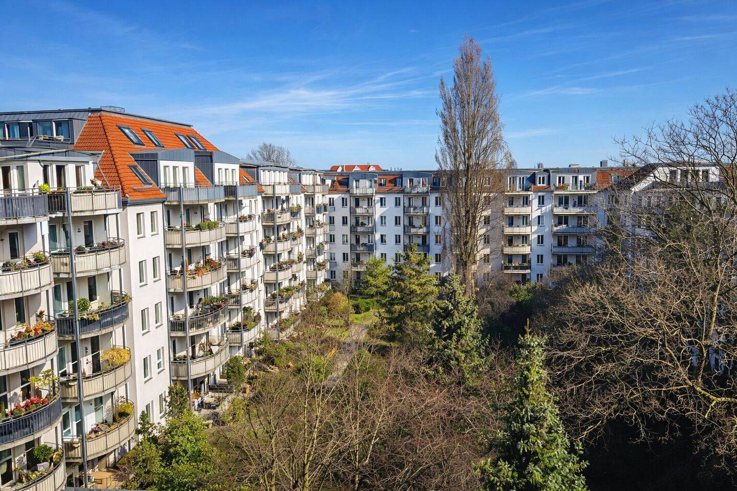 Smart investieren in Berlin: Stilvolle 2-Zimmer-Wohnung mit Balkon & stabilem Mietverhältnis – Berlin – Vorschaubild 6
