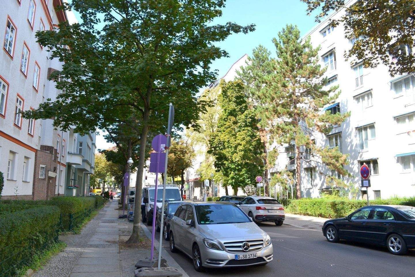 4 bis 5 Zimmer*Großartige Altbau-Eigentumswohnung*Balkon*Lift*geschliffenes Parkett*Stuck*City West*hohe Decken – Berlin – Vorschaubild 3