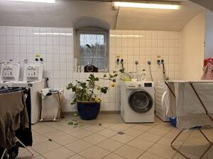 Exklusiver Erstbezug in Omsewitz: Möblierte 2-Zimmer-Designwohnung mit Terrasse & Gewölbecharme – 1157 Dresden – Vorschaubild 8