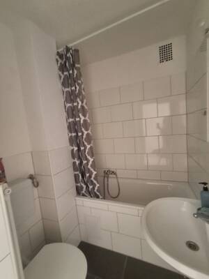 Charmante 1-Zimmerwohnung mit Balkon im Herzen von Bremerhaven – 27568 Bremerhaven – Vorschaubild 4