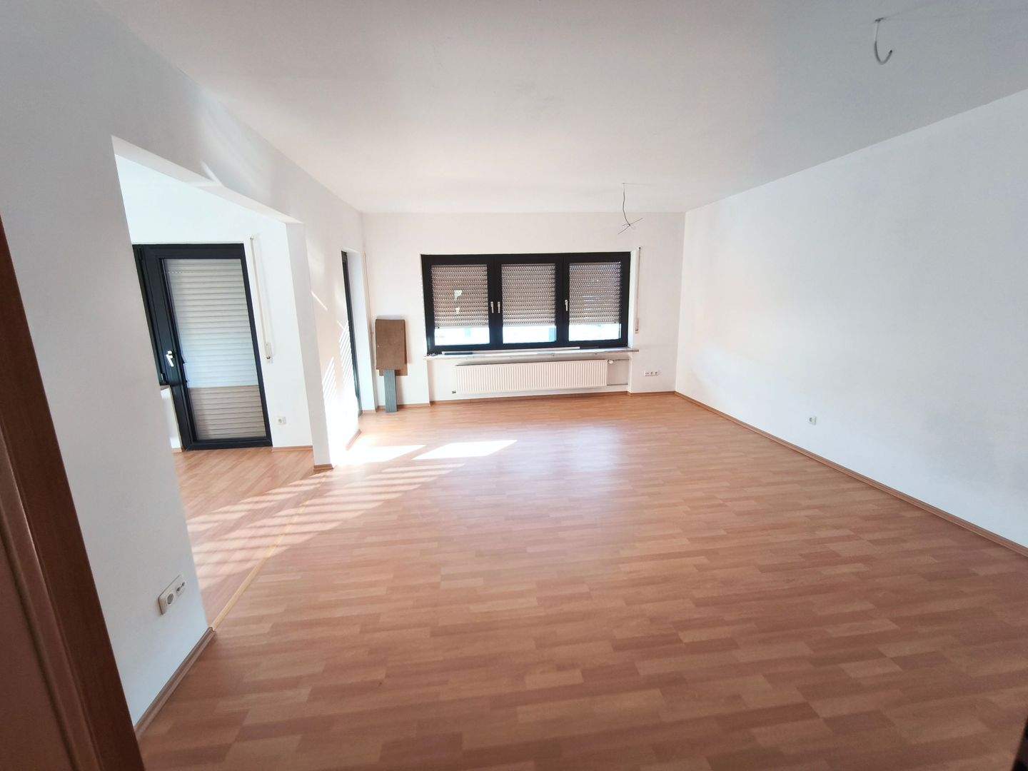 [1.OG] Wohnung in Ermreuth, 125qm, 4,5 Zimmer, Küche, Bad, Balkon [Keine Hunde erwünscht]