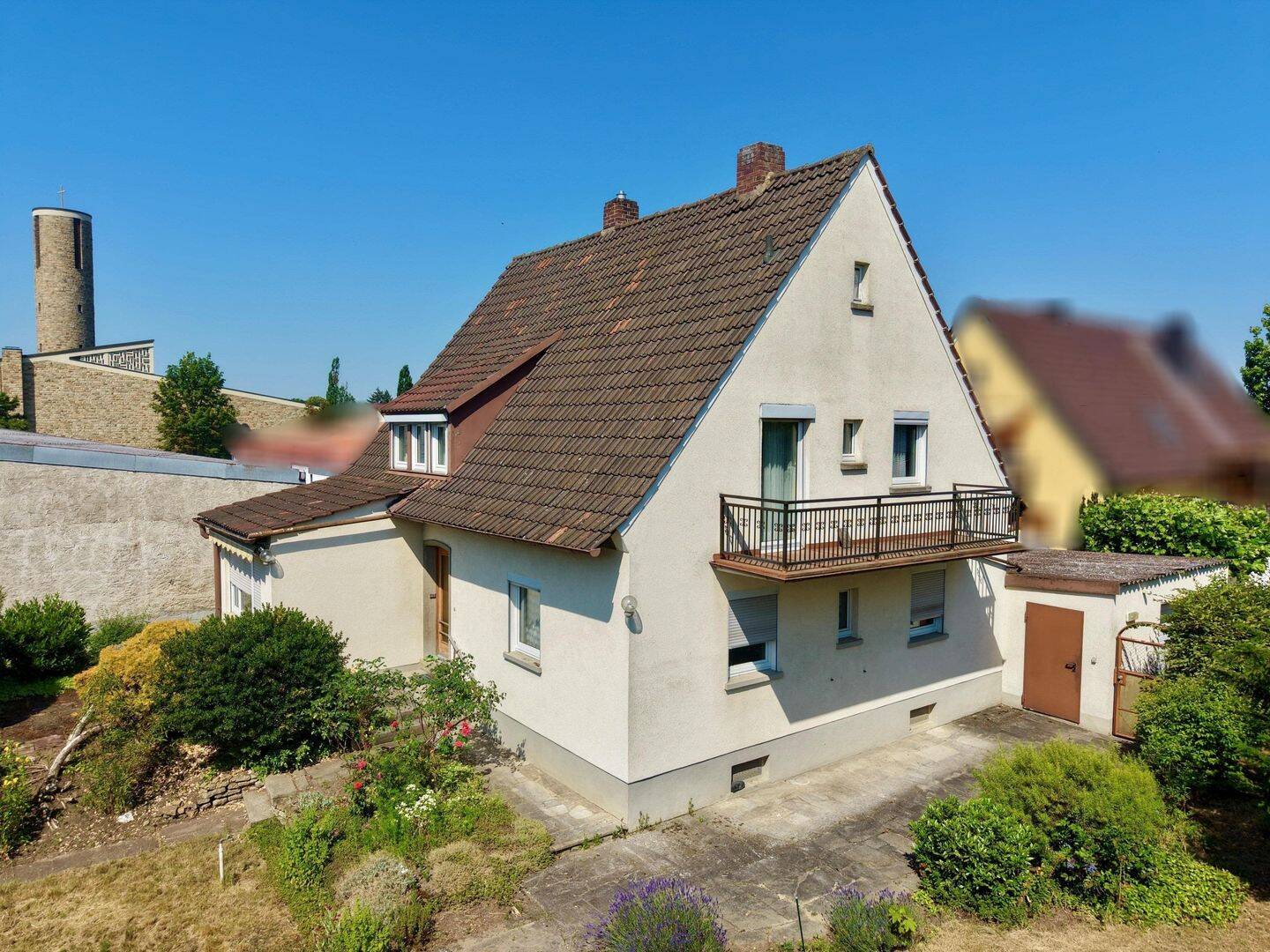 Eine grüne Oase im Herzen der Ortschaft – Gochsheim – Bild 1 von 9