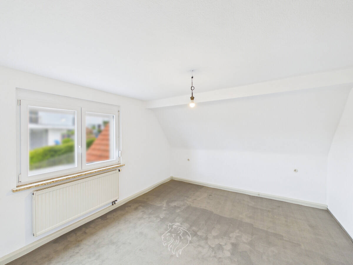 Großzügiges Wohnhaus mit Garten, Balkon und Werkstattflächen – Helmstadt – Vorschaubild 5
