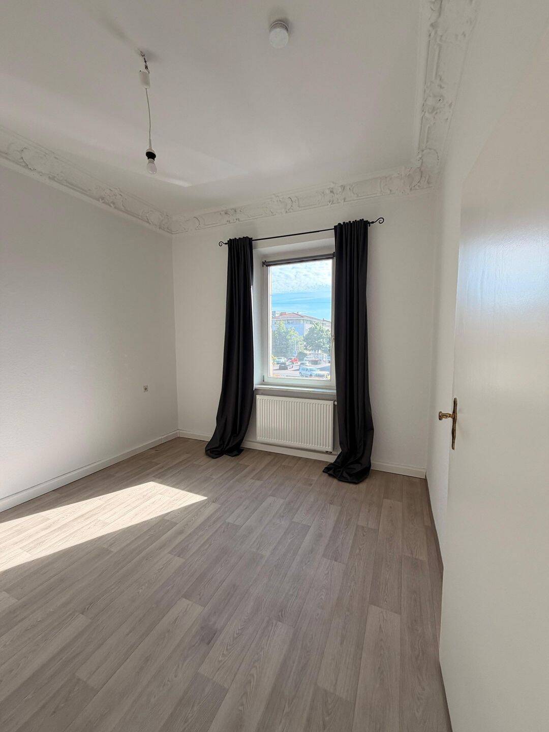 3-Zimmer-Wohnung am Fürther Prater mit Blick auf den Park – Fürth – Vorschaubild 4