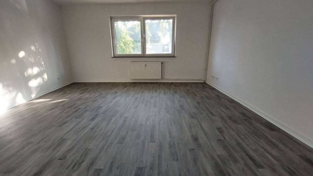 Altbauwohnung mit Charme wartet auf neuen Mieter – 45886 Gelsenkirchen – Bild 1 von 2