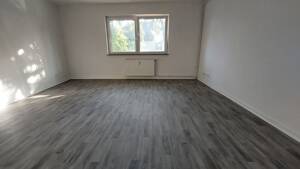 Altbauwohnung mit Charme wartet auf neuen Mieter