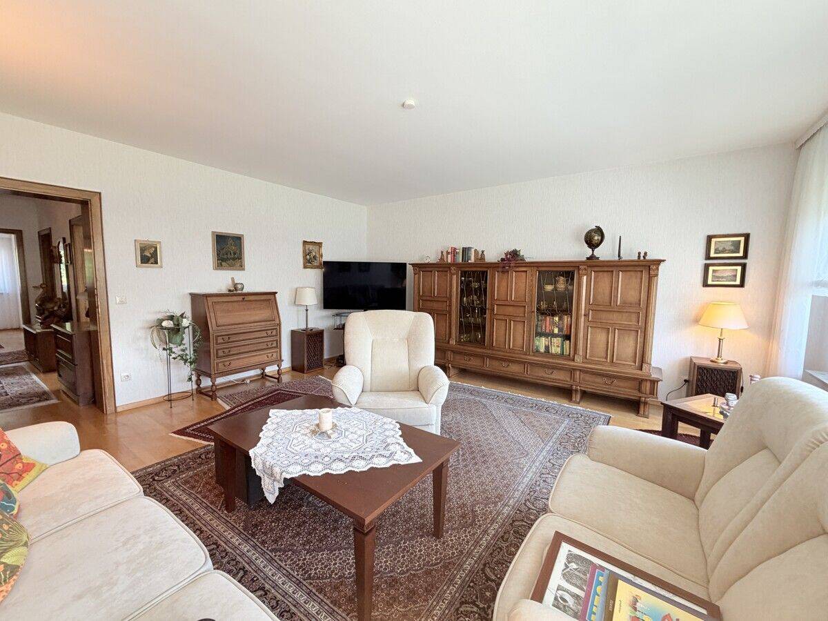Lichtdurchflutete 4-Zimmer-Wohnung mit Balkon in ruhiger Lage von Schermbeck – Schermbeck – Vorschaubild 3