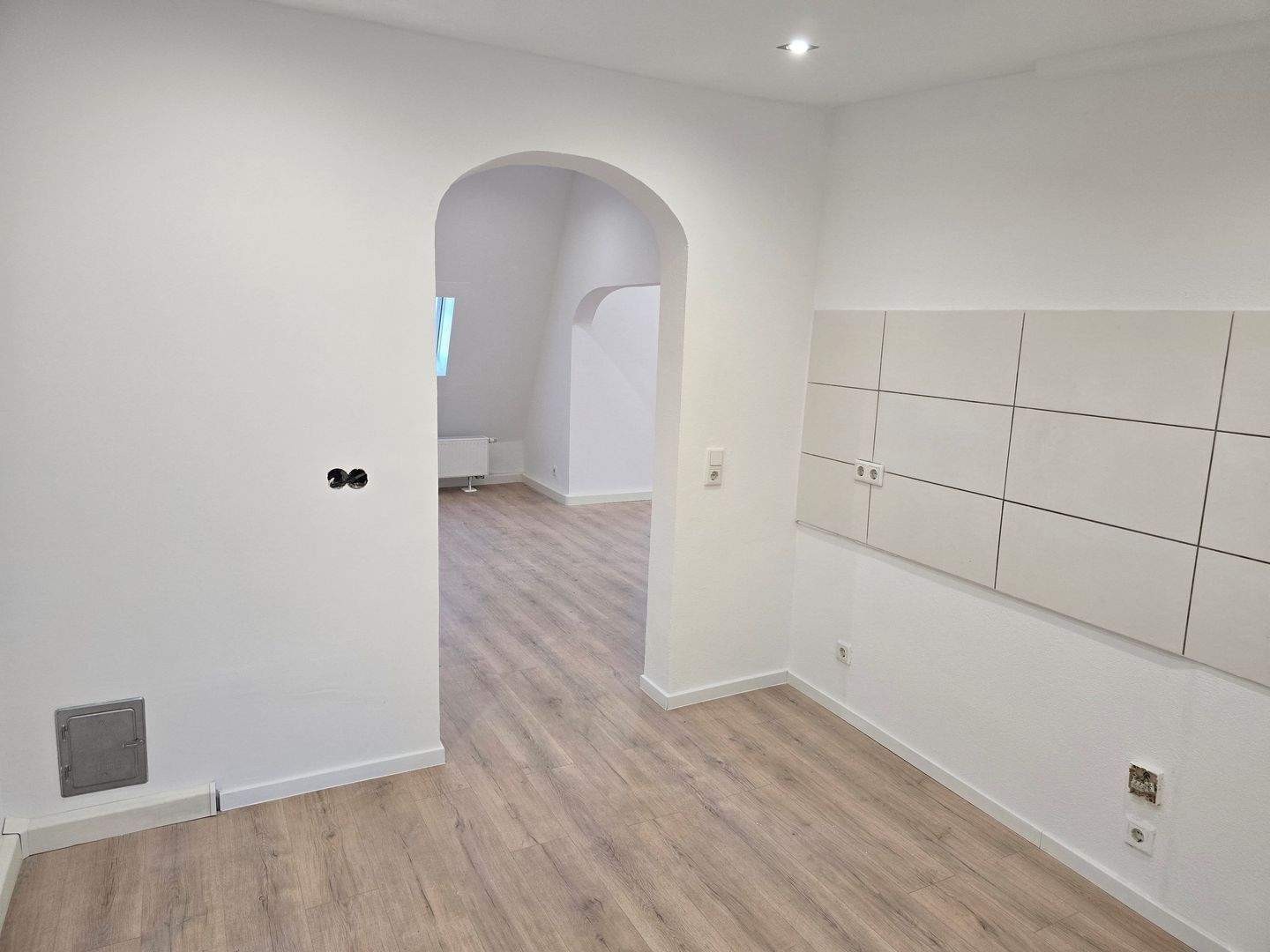 Stilvolle 3-Zimmer-Wohnung mit Stuckdecken in Wuppertal – Wuppertal – Vorschaubild 5