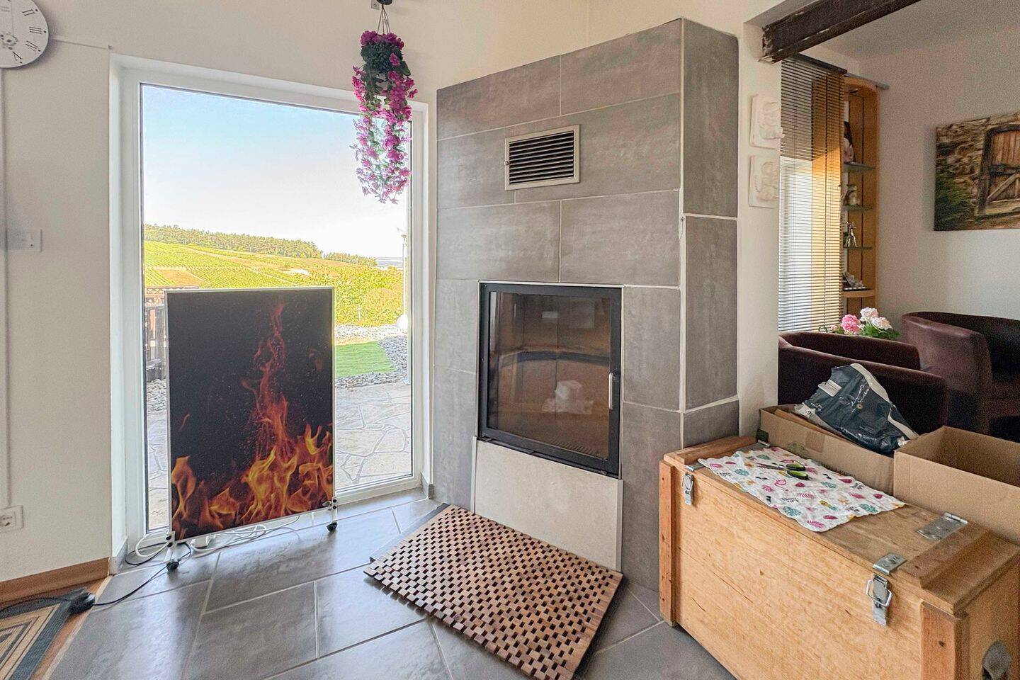 Erholung beginnt hier - gepflegtes Wochenendhaus mit Sauna auf großem Grundstück – Külsheim – Vorschaubild 3