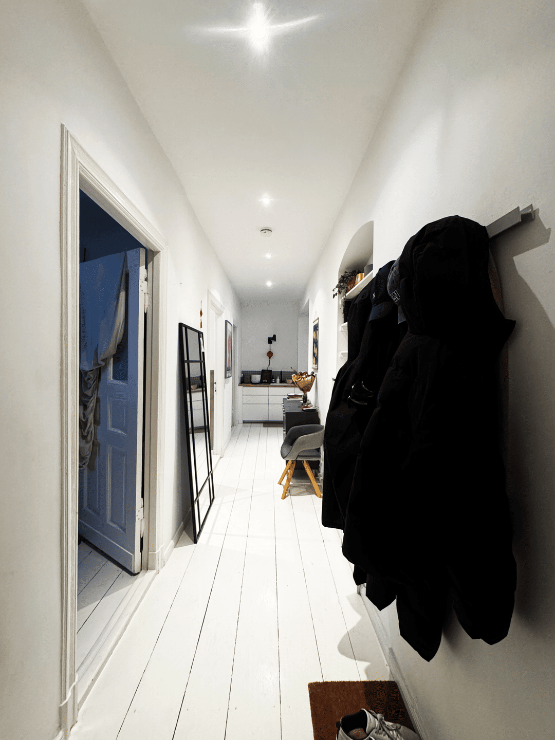 Ein Altbau, wie man ihn heute kaum noch findet: Stuck, Holzdielen & Balkon – Berlin – Vorschaubild 3