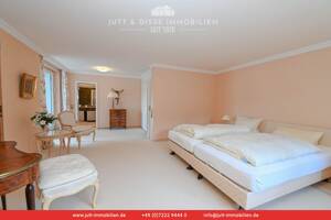 Edles Flair mit traumhafter Aussicht auf Baden-Baden / 4 Zimmer, 2 große Balkone und Kamin – 76530 Baden-Baden – Vorschaubild 6