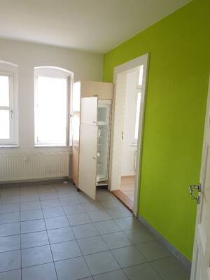 Bezugs- und provisionsfreie 2-Zimmer-ETW im Jugendstilhaus mit Balkon und Stellplatz – 8468 Reichenbach – Vorschaubild 8