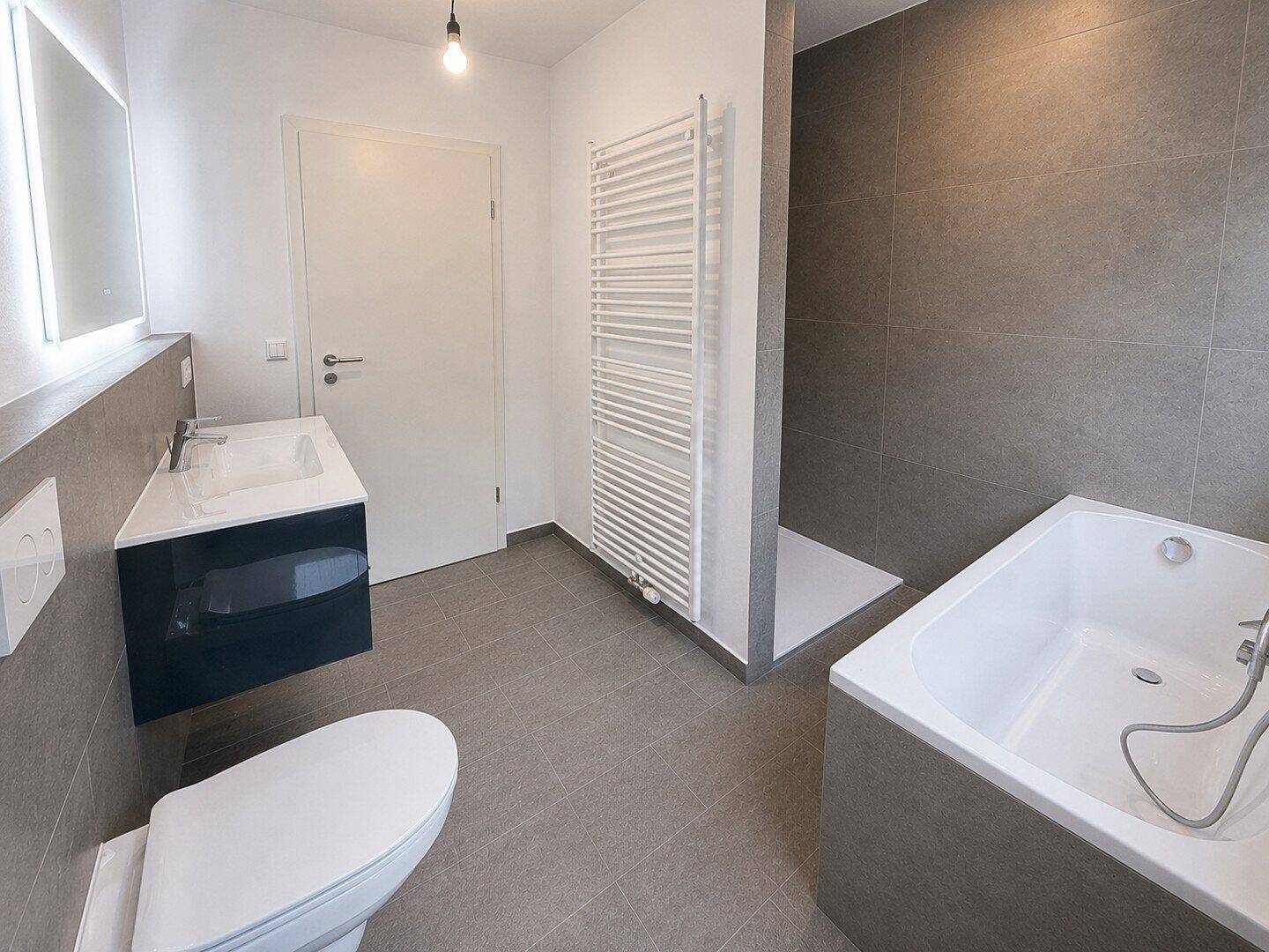 Sanierte 3-Zi.-Wohnung mit Südbalkon, EBK und Garage – Radolfzell am Bodensee – Vorschaubild 5