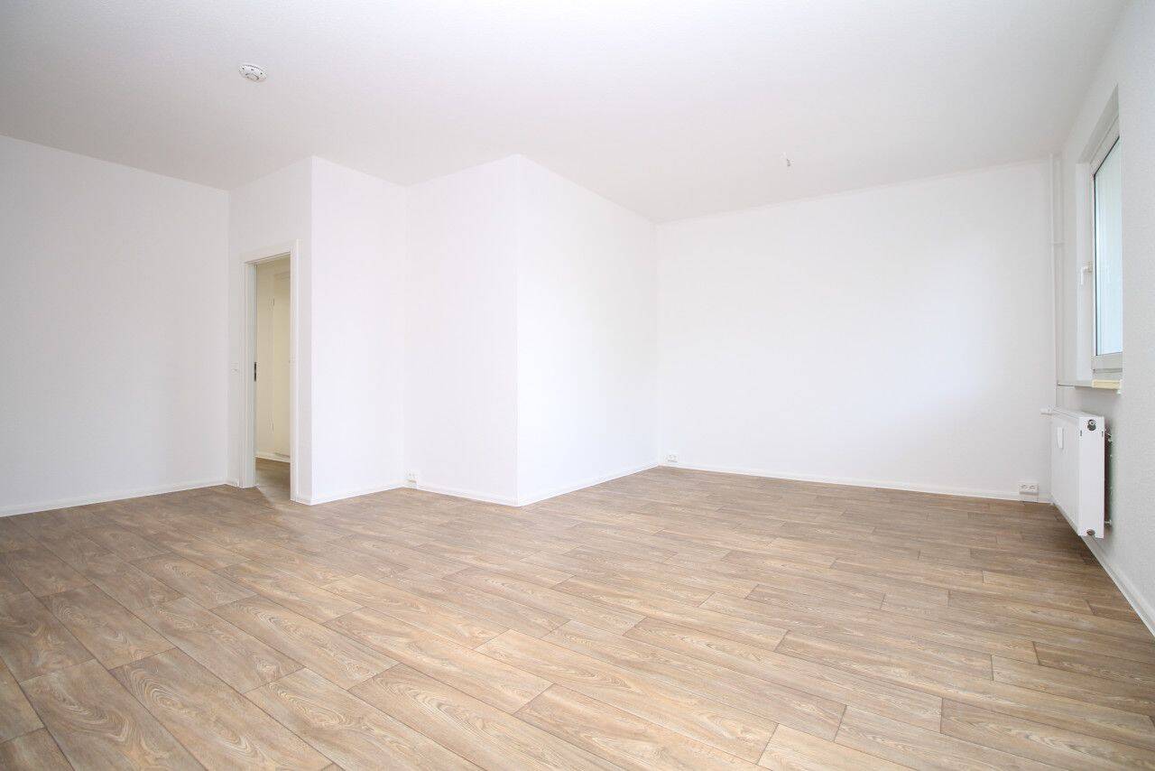 Moderne Dreiraumwohnung mit Balkon, Wanne und Dusche – Leipzig – Vorschaubild 4