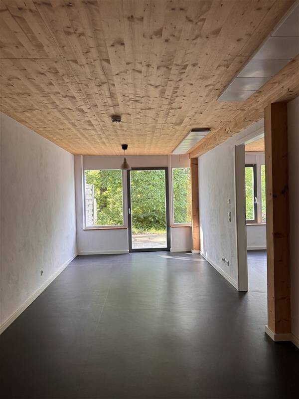 "Terrassenwohnung in Schwerin | 2 Zimmer | EBK | Stellplatz | Erdgeschoss | sofort verfügbar"