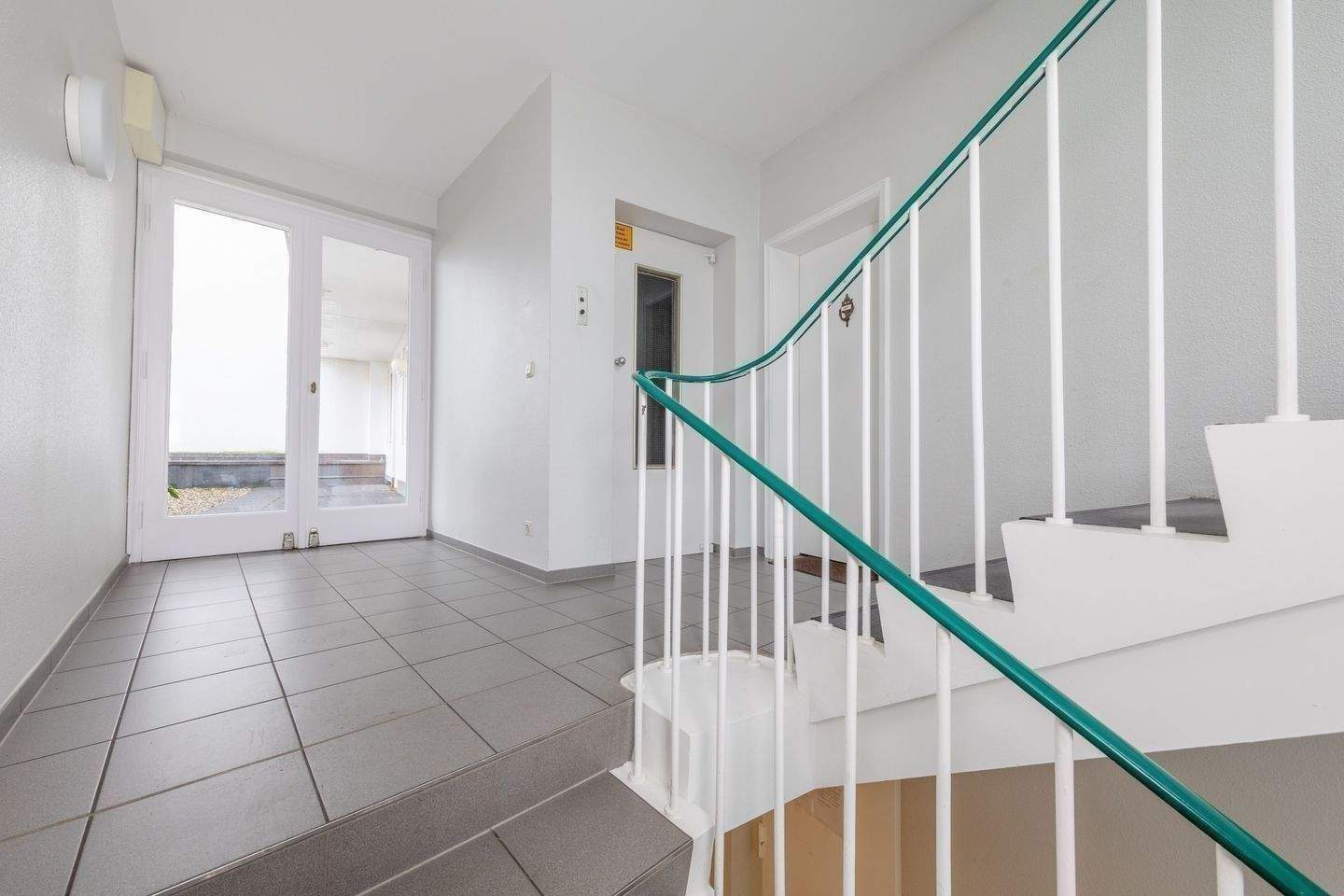 1-Zimmer-Appartment mit Südbalkon an der Alster – Hamburg – Vorschaubild 9