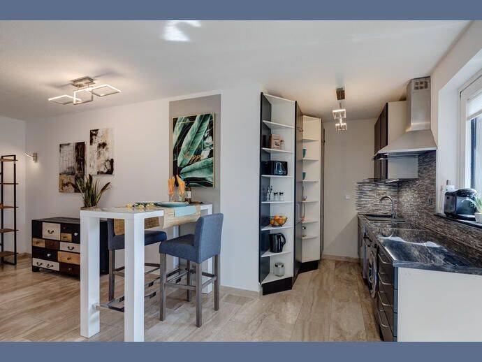 Möbliert: Moderne und gemütliche 2,5-Zimmer Wohnung auf Zeit – München – Vorschaubild 6