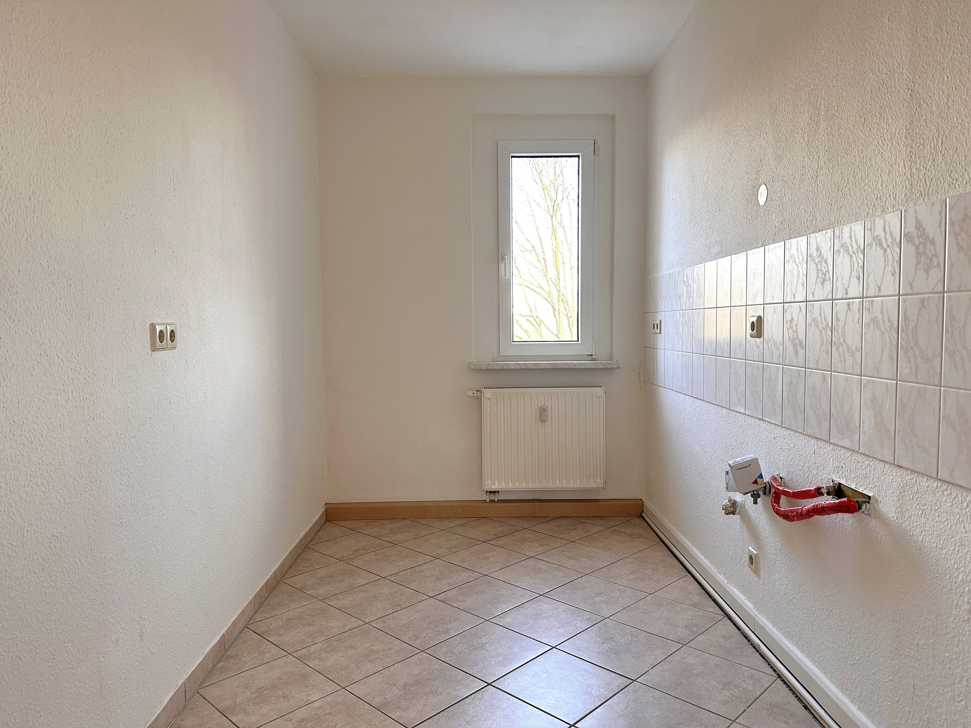 Helle Wohnung mit Balkon und Blick ins Grüne - Einbauküche möglich – Chemnitz – Vorschaubild 5