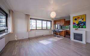 Modernes Apartment mit Weitblick im Mundsburg Tower – 22083 Hamburg – Vorschaubild 6