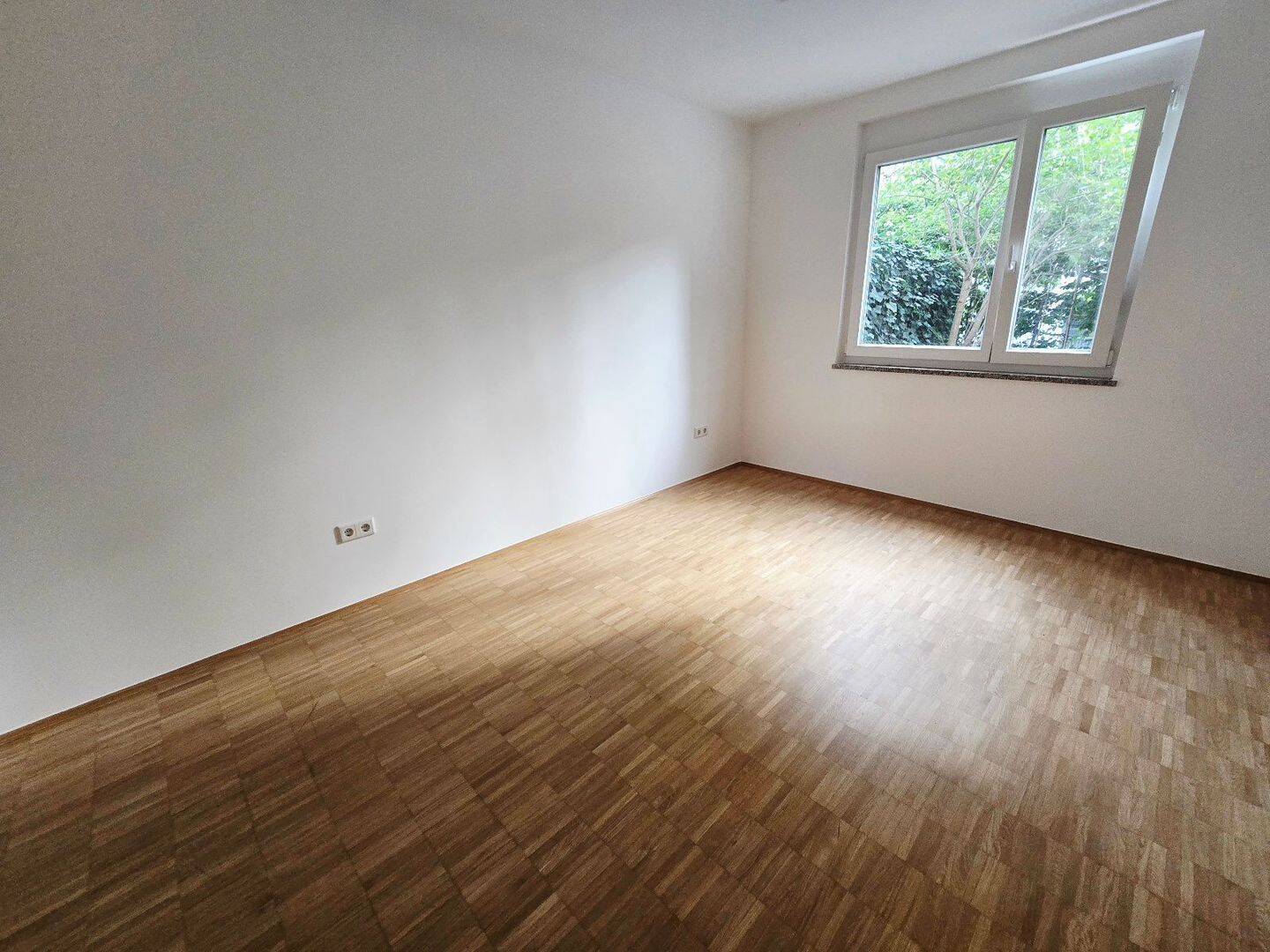 -- Tolle Lage -- Schöne 2 Zimmer Wohnung mit EBK und Terrasse/Gartenanteil in Nürnberg Gostenhof – Nürnberg – Vorschaubild 6