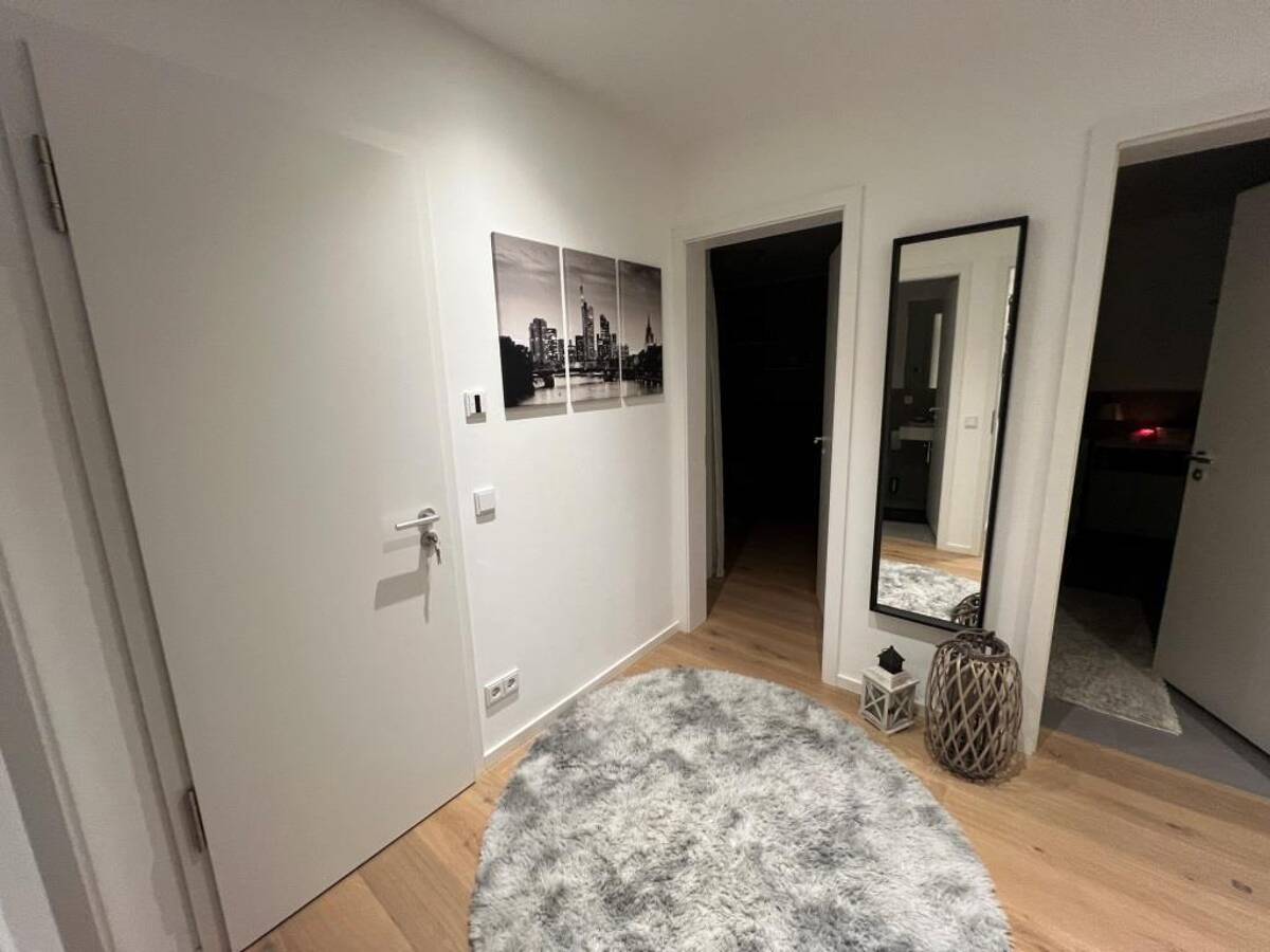 Sichere Kapitalanlage! Moderne vermietete Eigentumswohnung in erstklassiger Lage von München-Hadern – 81375 München – Bild 1 von 9