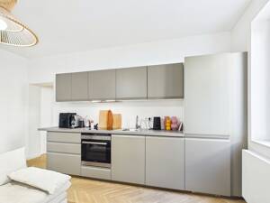 Saniertes Wohnjuwel mit Fischgrätenparkett und hohen Decken – 70178 Stuttgart – Vorschaubild 5