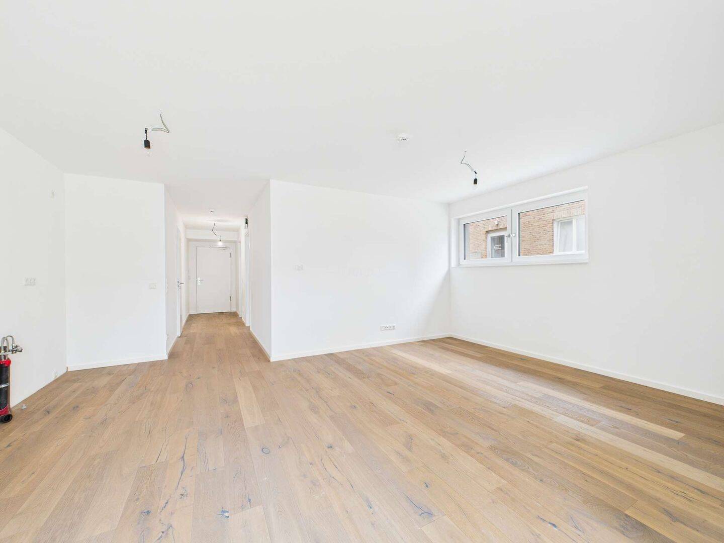 Einziehen oder vermieten? Gehobene 2-Zimmer-Wohnung mit Terrasse und Garten – Lübeck – Vorschaubild 2