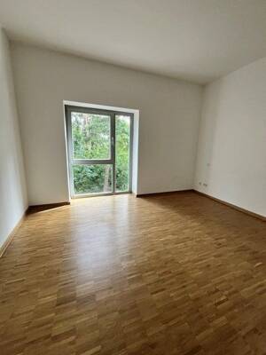Moderne, frisch renovierte 3-Zimmer-Wohnung mit Balkon, Aufzug und Stellplatz in begehrter Lage von Fürth-Atzenhof – 90768 Fürth – Vorschaubild 8