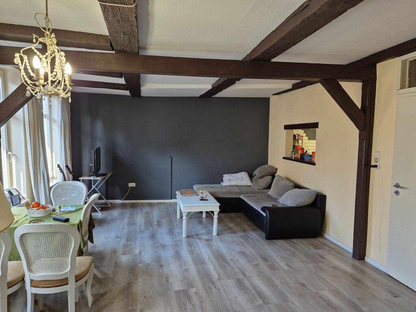 Großzügige 2-Zimmer-Wohnung in Altstadtnähe