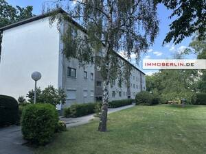 IMMOBERLIN.DE - Wohlfühllage! Sehr behagliche Wohnung mit ruhiger Loggia – 13593 Berlin – Vorschaubild 2