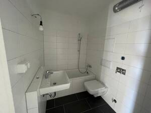 Renovierte 4-Zimmer-Wohnung! – 99091 Erfurt – Vorschaubild 8