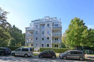 Moderne 3 Zimmer Wohnung am Eppendorfer Moor mit 2 Balkonen, 2 Bädern und Garagenstellplatz! – 22453 Hamburg – Vorschaubild 2