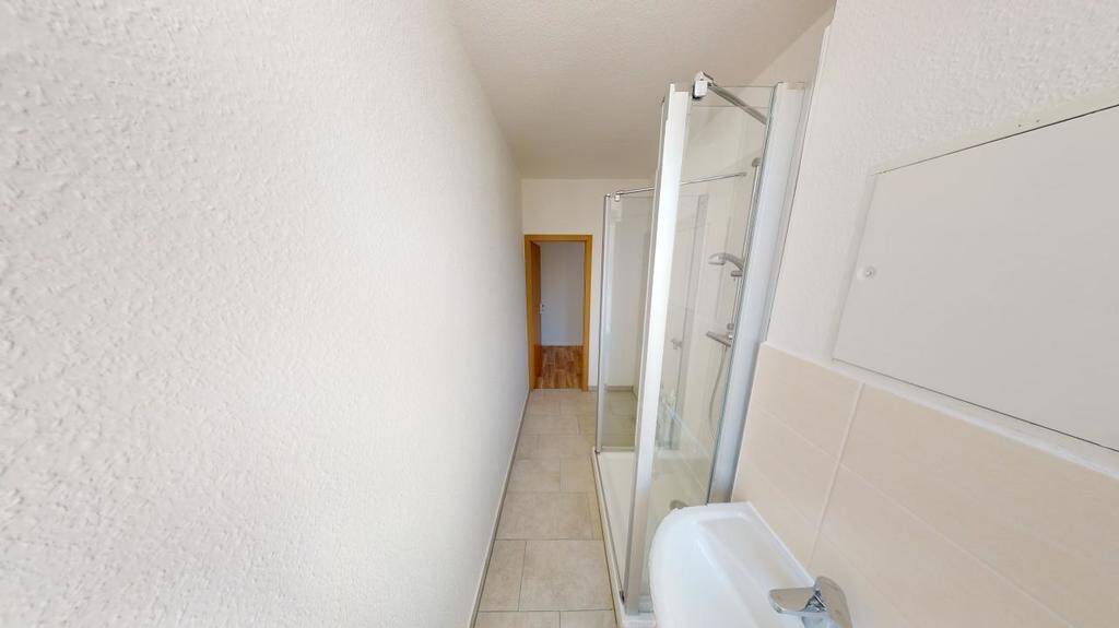 Ebenerdig erreichbare 2-Raum-Wohnung mit Balkon in begrünter Wohnlage – Chemnitz – Vorschaubild 2