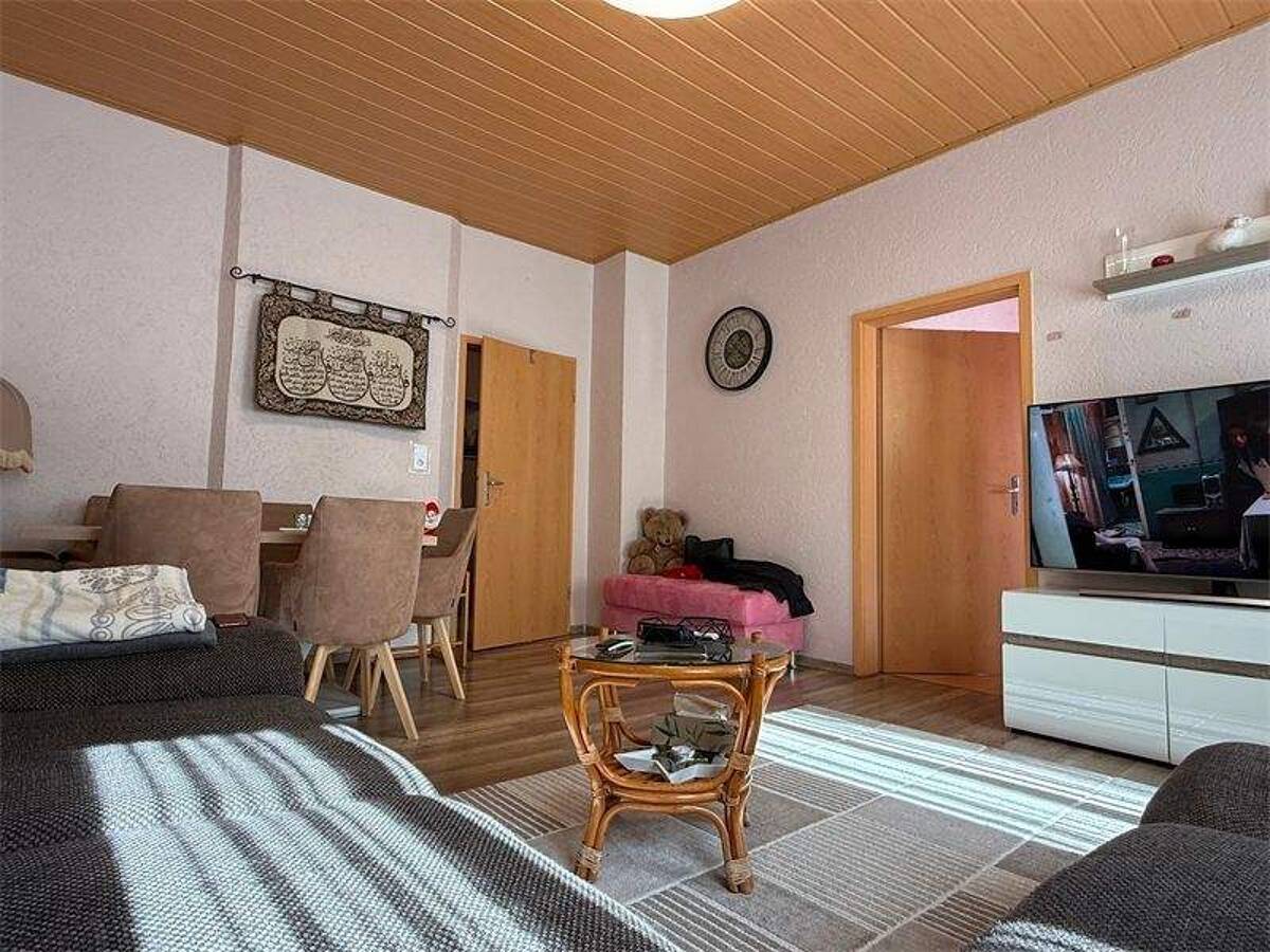 +++ LU.-HEMHSHOF: AKTUELL VERMIETET! SCHÖNE, HELLE 3 ZKB – ETW MIT BALKON UND KELLER ZU VERKAUFEN +++ – 67063 Ludwigshafen am Rhein – Bild 1 von 9
