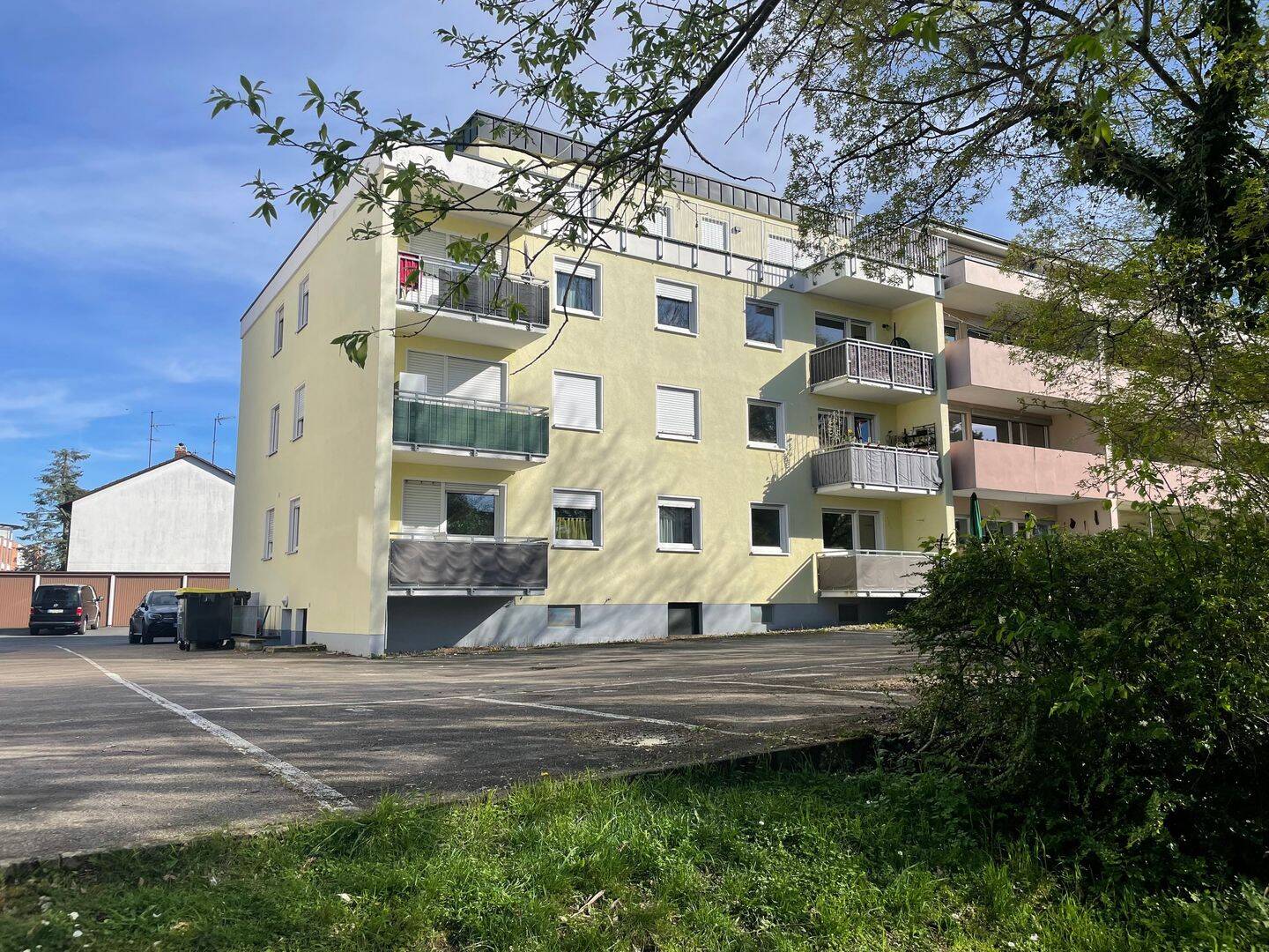 Leerstehende, generalsanierte 2-Zimmer-Wohnung mit Balkon und Stellplatz – provisionsfrei – Nürnberg – Vorschaubild 8