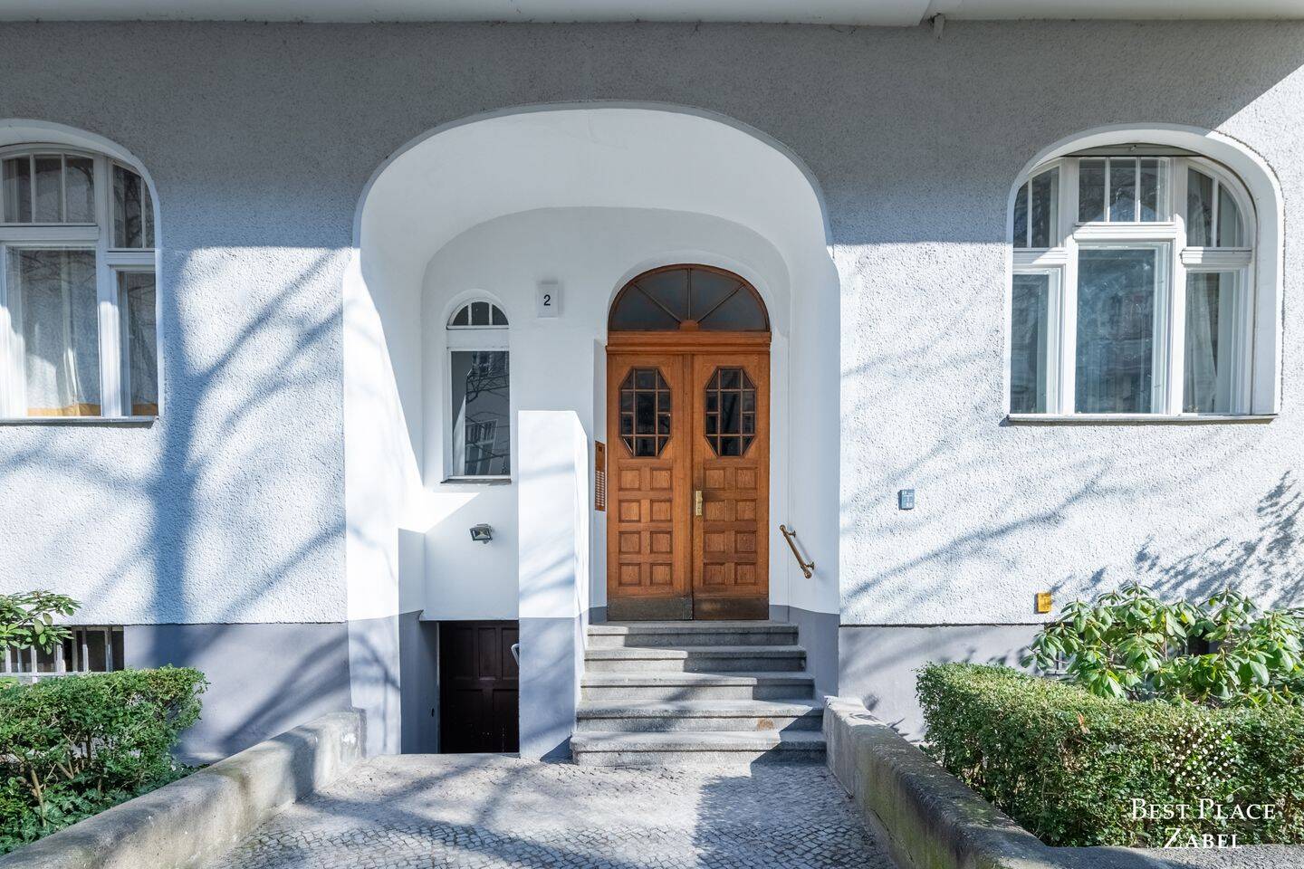 Stilvoll sanierter Altbau nahe Kurfürstendamm - Großzügiges Wohnen auf höchstem Niveau – Berlin – Vorschaubild 3