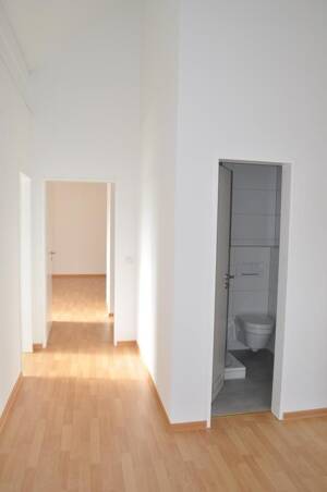 Lichtdurchflutete 4-Zi.-Dachgeschosswohnung mit zwei Dachterrassen – 80807 München – Vorschaubild 6