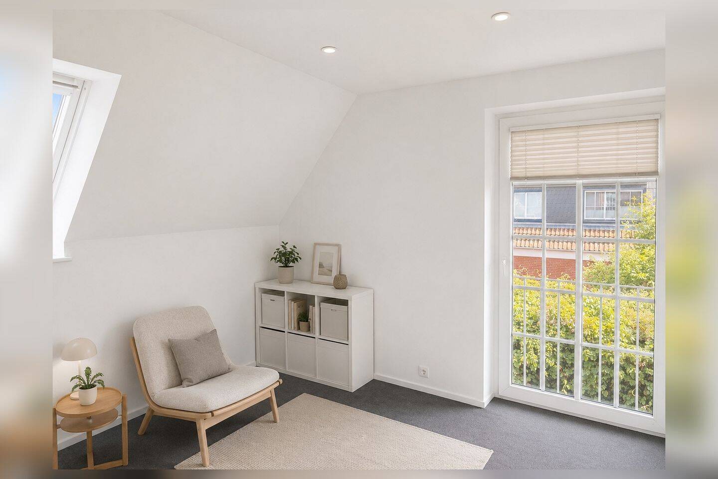 Großzügige Doppelhaushälfte in grüner Lage am Niendorfer Gehege mit Garten, Kamin & Sauna – Hamburg – Vorschaubild 5