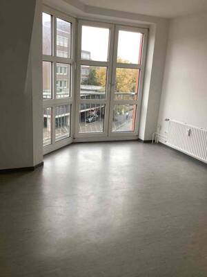 Moderne 3,5-Zimmer-Dachgeschosswohnung ohne Fahrstuhl – 24143 Kiel – Vorschaubild 3