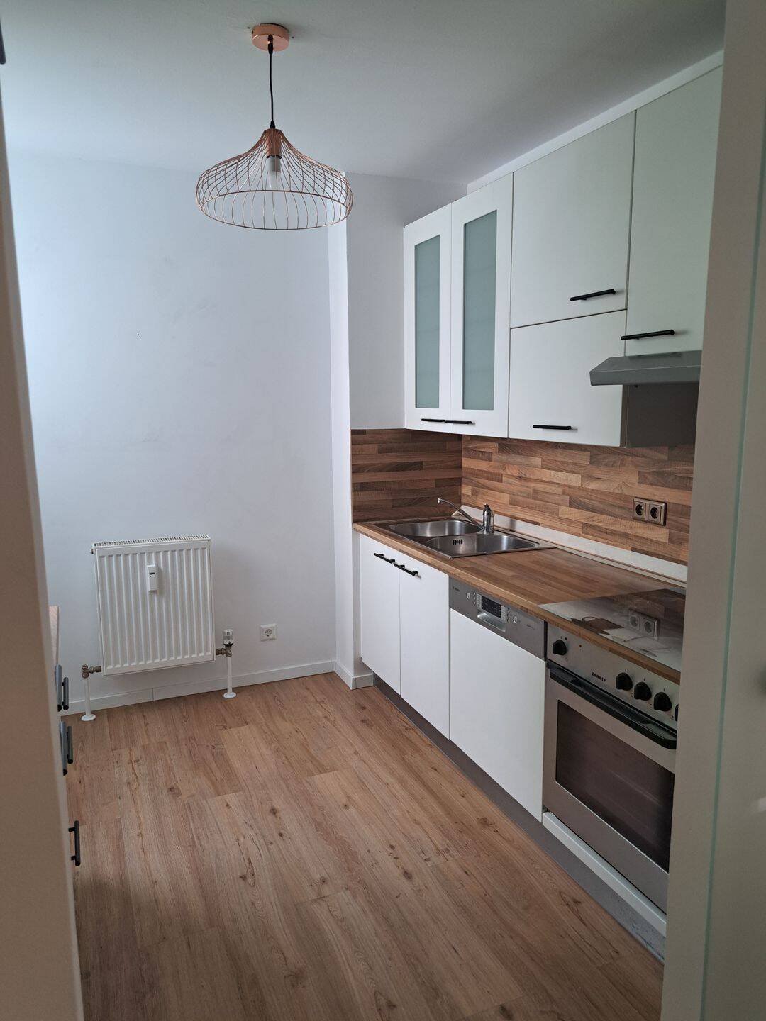 Renovierte 3-Zi.-Wohnung mit Loggia, EBK & TG nahe U-Bahn – Nürnberg – Vorschaubild 6