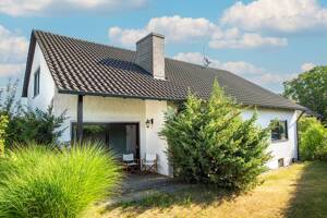 6 Zimmer PLUS Ausbaupotential im DG, 2 Bäder, sehr gute Lage, solide und großzügig – 89079 Ulm – Vorschaubild 3