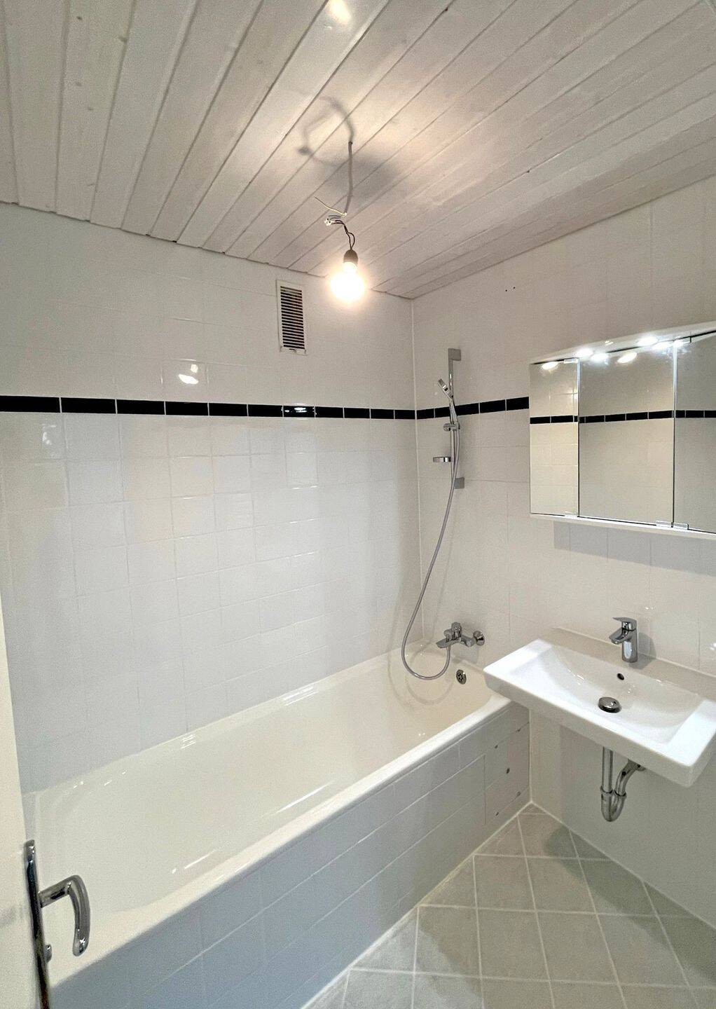 Helle 3-Zimmer-Wohnung mit großem Südbalkon – renoviert & top angebunden - Ulm-Böfingen – Ulm – Vorschaubild 6
