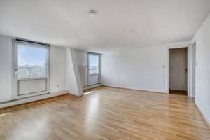 Exklusive 4-Zimmer-Wohnung mit zwei 12 Meter langen Balkonen und traumhaftem Ausblick – 45329 Essen – Vorschaubild 2