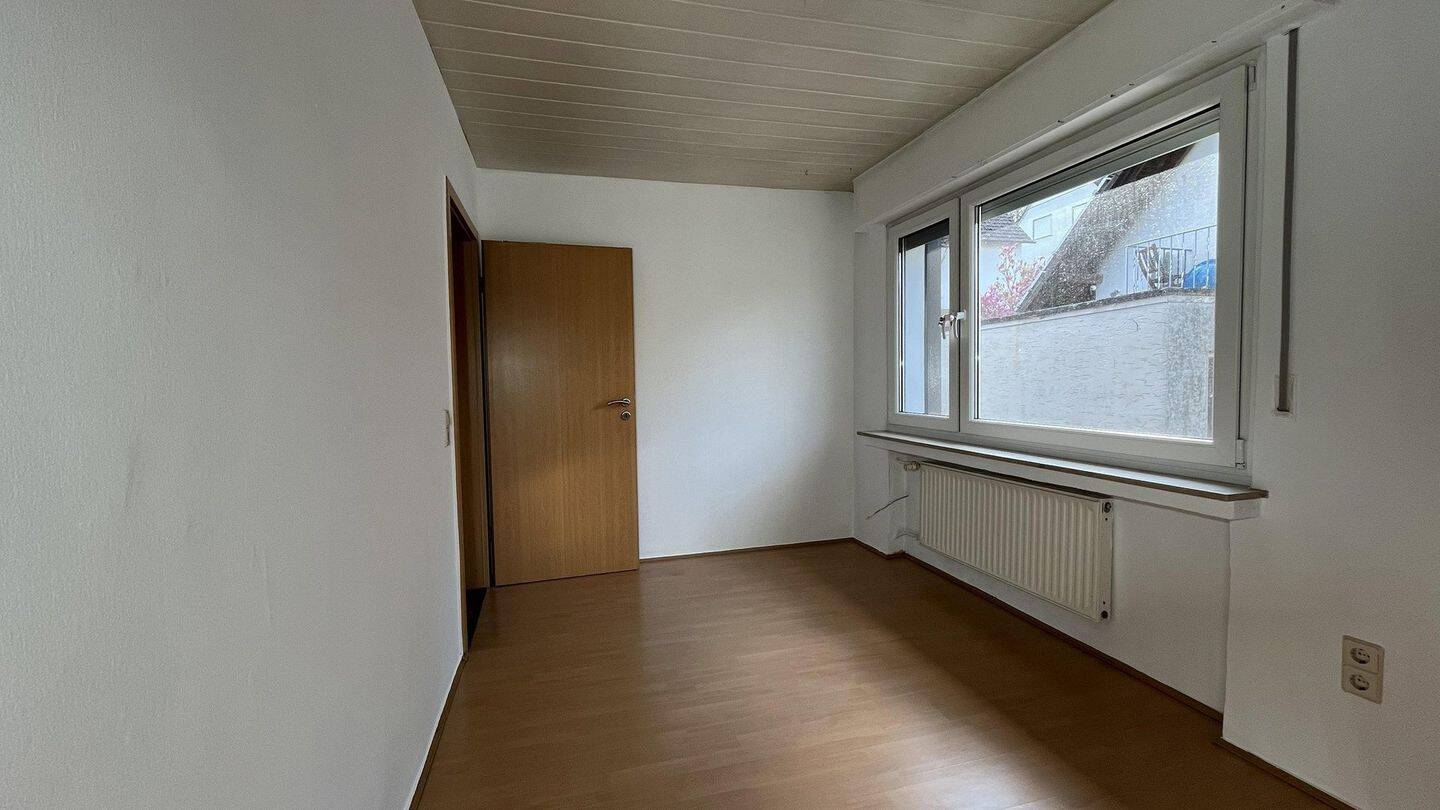 Helle 3-Zimmer-Wohnung mit Kamin & Extraraum in Gummersbach - ab sofort frei