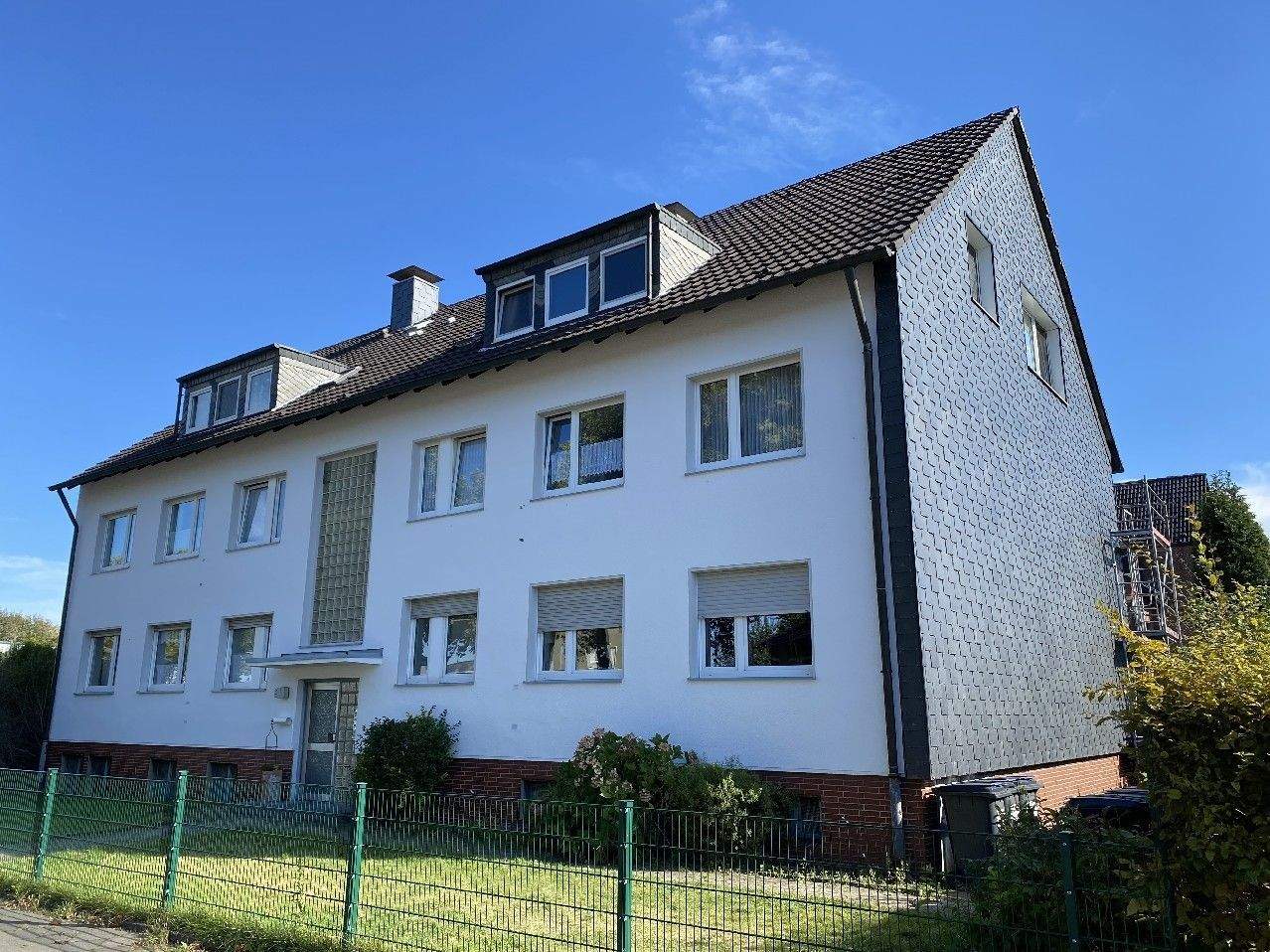 Vermietete Dachgeschosswohnung zur Kapitalanlage – Bochum – Bild 1 von 4