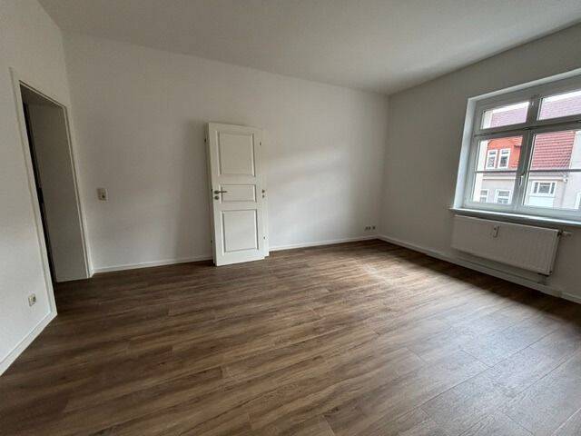 * geräumige 3 Zimmer * 3. OG * seperates WC * Wintergarten * max. Zweier WG * – Leipzig – Vorschaubild 9