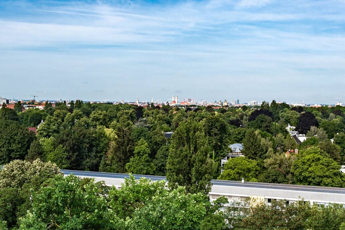 10.OG mit Blick über München - Kapitalanlage mit Weitblick – 81677 München – Bild 1 von 9