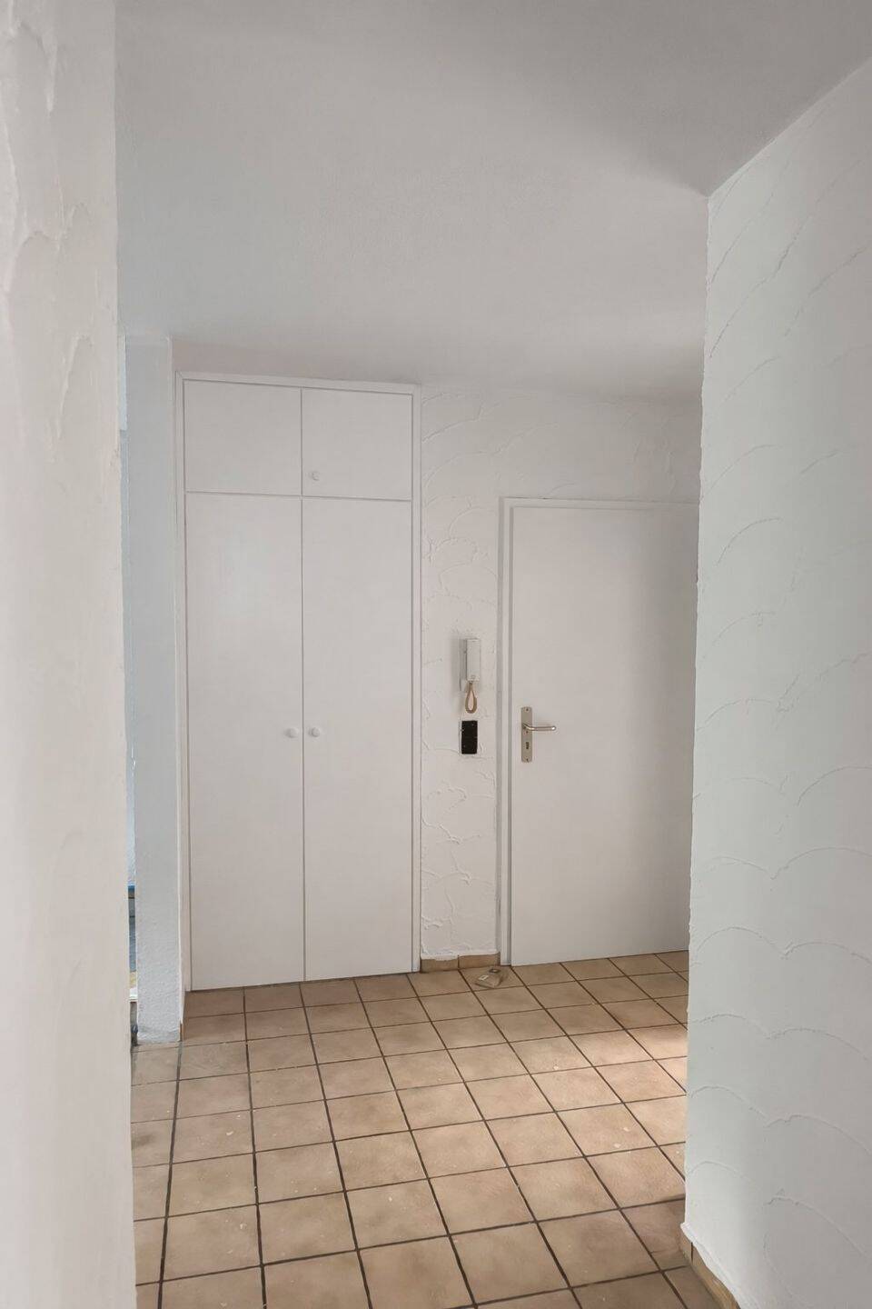 Perfekt geschnitte, helle 3-Zimmer-Wohnung mit XXL-Wohnzimmer – Essen – Vorschaubild 4