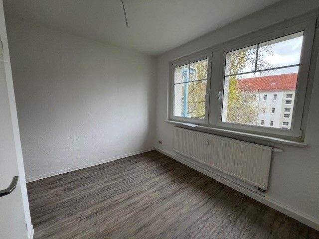 Top - Angebot für WG´s...Super 2-Zimmer-WG-Wohnung mit Einbauküche möglich, all incl., sofort einzugsfertig – Zwickau – Vorschaubild 5