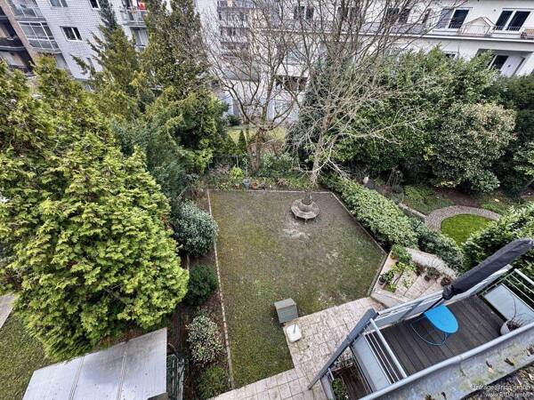 Mehrfamilienhaus in 50937 Köln mit 228 m² kaufen